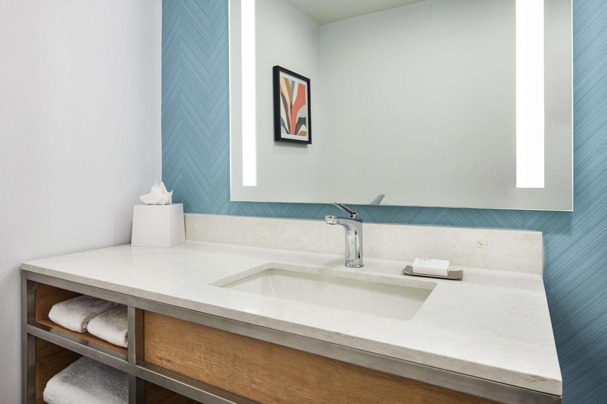 Hilton Garden Inn Tewksbury Andover Extérieur photo